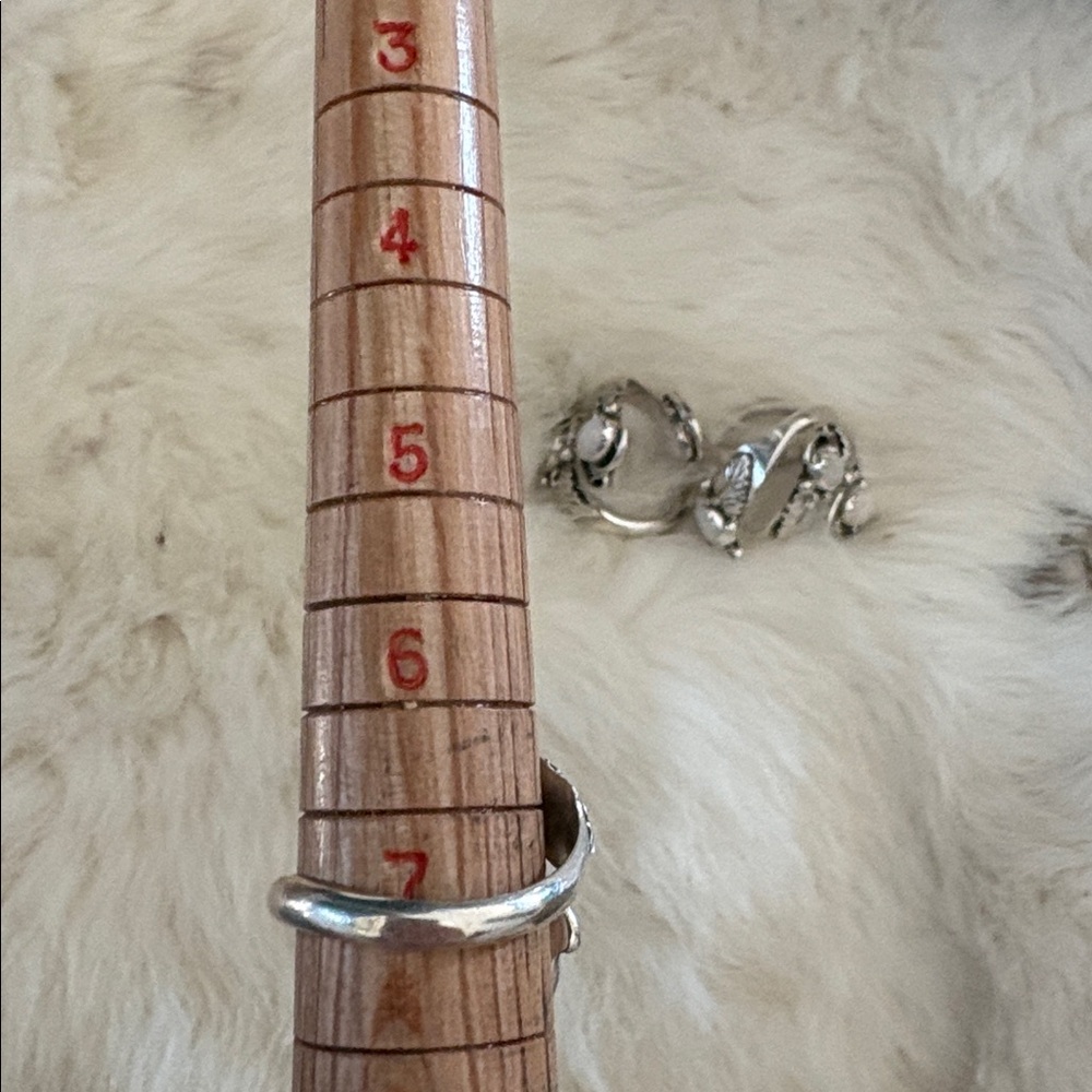 Opal Leaf Design Silver Ring - image 2